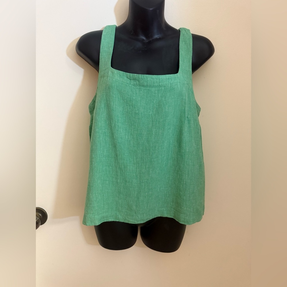Green Boxy Relaxed Tank Top - Picture 3 of 4